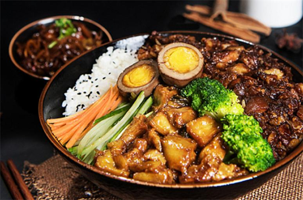 庆园猪脚饭