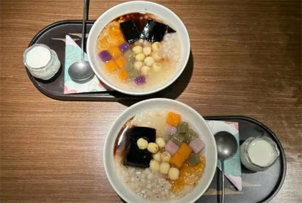 新中式糖水铺加盟