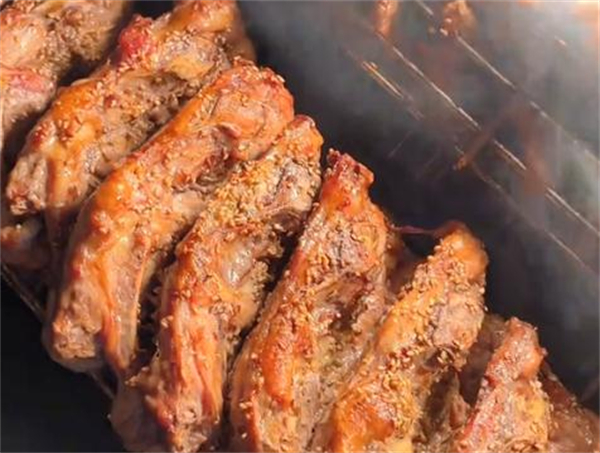 孔大拿翻滚烤鸡架加盟