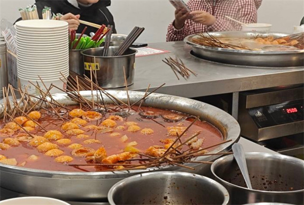 荆州女人街串串