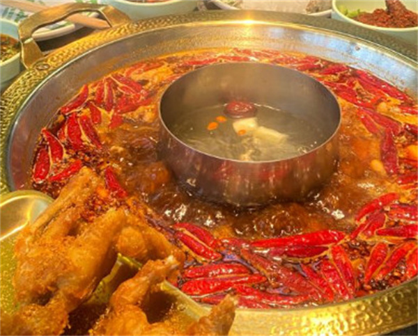 肥猫小二鱼蛙自助火锅加盟