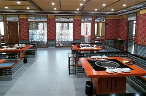 黑土地铁锅炖加盟费