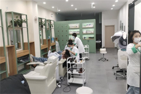 博士园养发馆加盟费