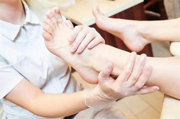 足满益修脚连锁