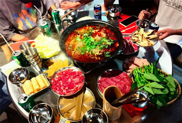 山下五厨渣渣牛肉火锅