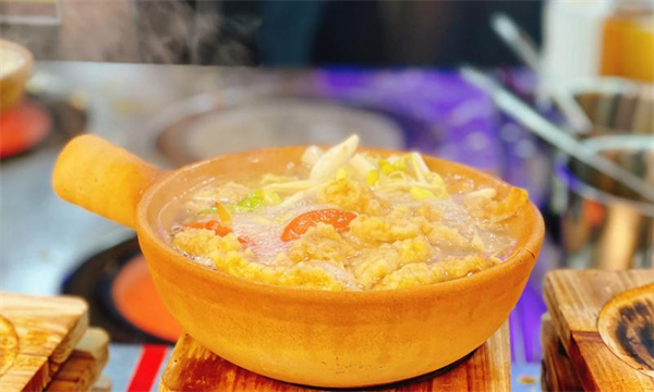 老成都砂锅菜加盟