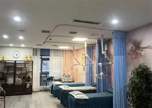 三伏艾灸馆