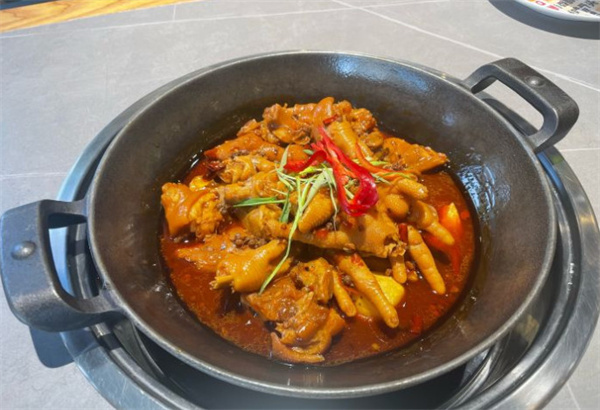 猪脚荣猪蹄火锅加盟