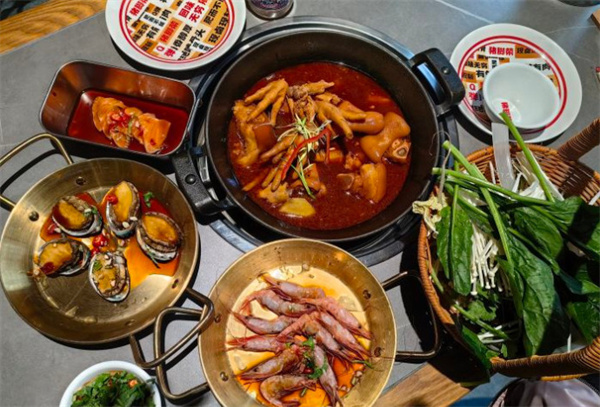 猪脚荣猪蹄火锅加盟
