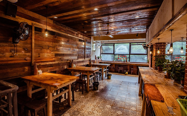 老街秤盘麻辣烫