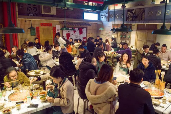 李八哥市井火锅加盟