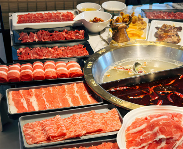 九记鲜切牛肉自助火锅
