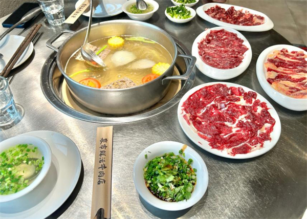 泉市鲜活牛肉火锅
