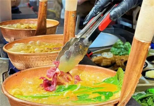 赵阗阗生烫牛肉米线