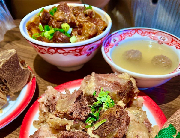 沈站长大块牛肉饭