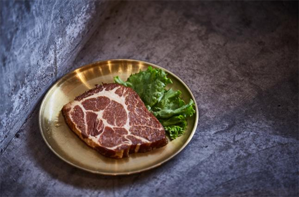 坛子里烤肉