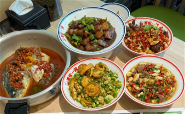 湘椒一碗下饭菜加盟费