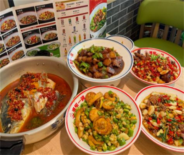 湘椒一碗下饭菜加盟费