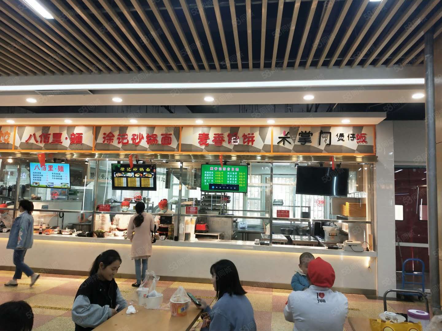 揭秘上海校园餐饮市场！大学食堂档口挣钱吗？