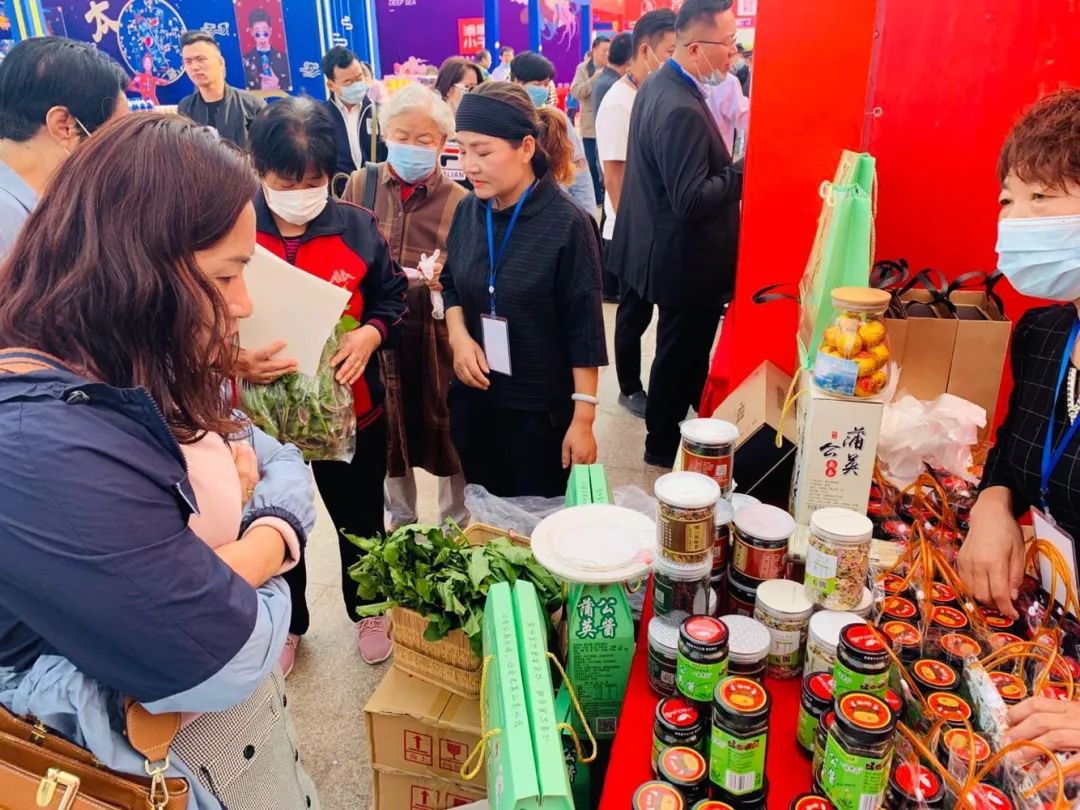 深度揭秘！景区卖啥东西最挣钱？高利润商品大盘点！