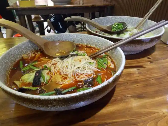 创业开个米线店能挣钱吗？全方位盈利分析来了！