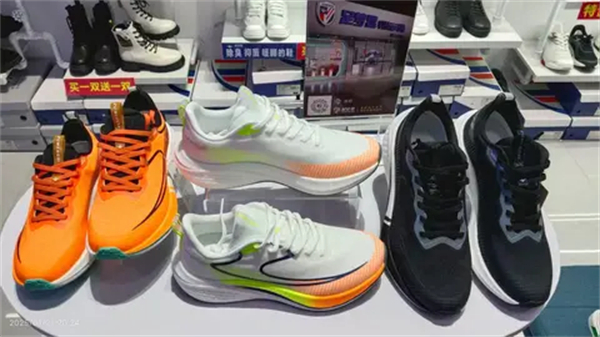 足梦思运动鞋加盟