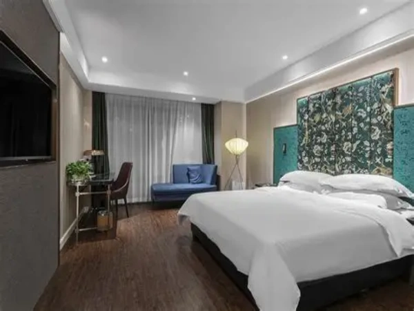 嘉利华连锁酒店