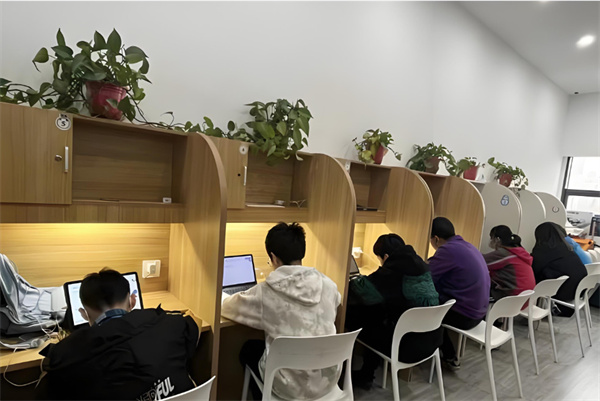 思酷睿Ai智能自习室加盟