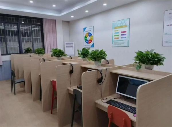 思酷睿Ai智能自习室加盟