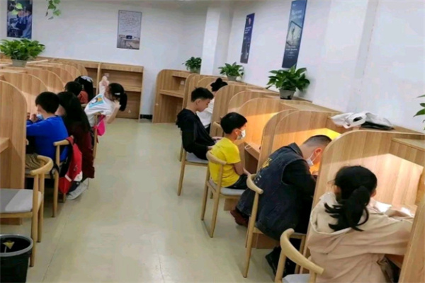 小喵AI自习室加盟