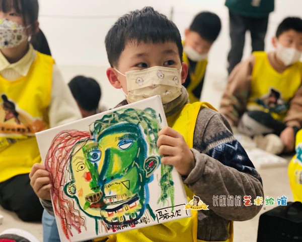 长脸叔叔艺术绘馆加盟