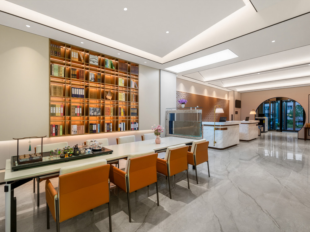 新店开业｜在陌上轻雅（昭苏店），做一场西域旧梦